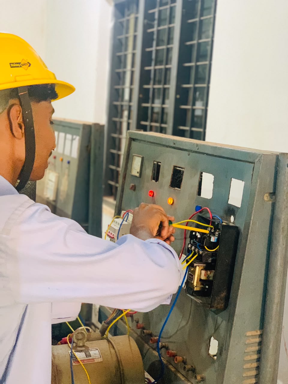 Electrical Engineering student at panel